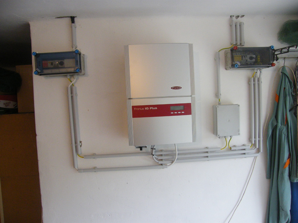 Instalacija 3,5kW monofaznog On-Grid solarnog sistema 2014 godine