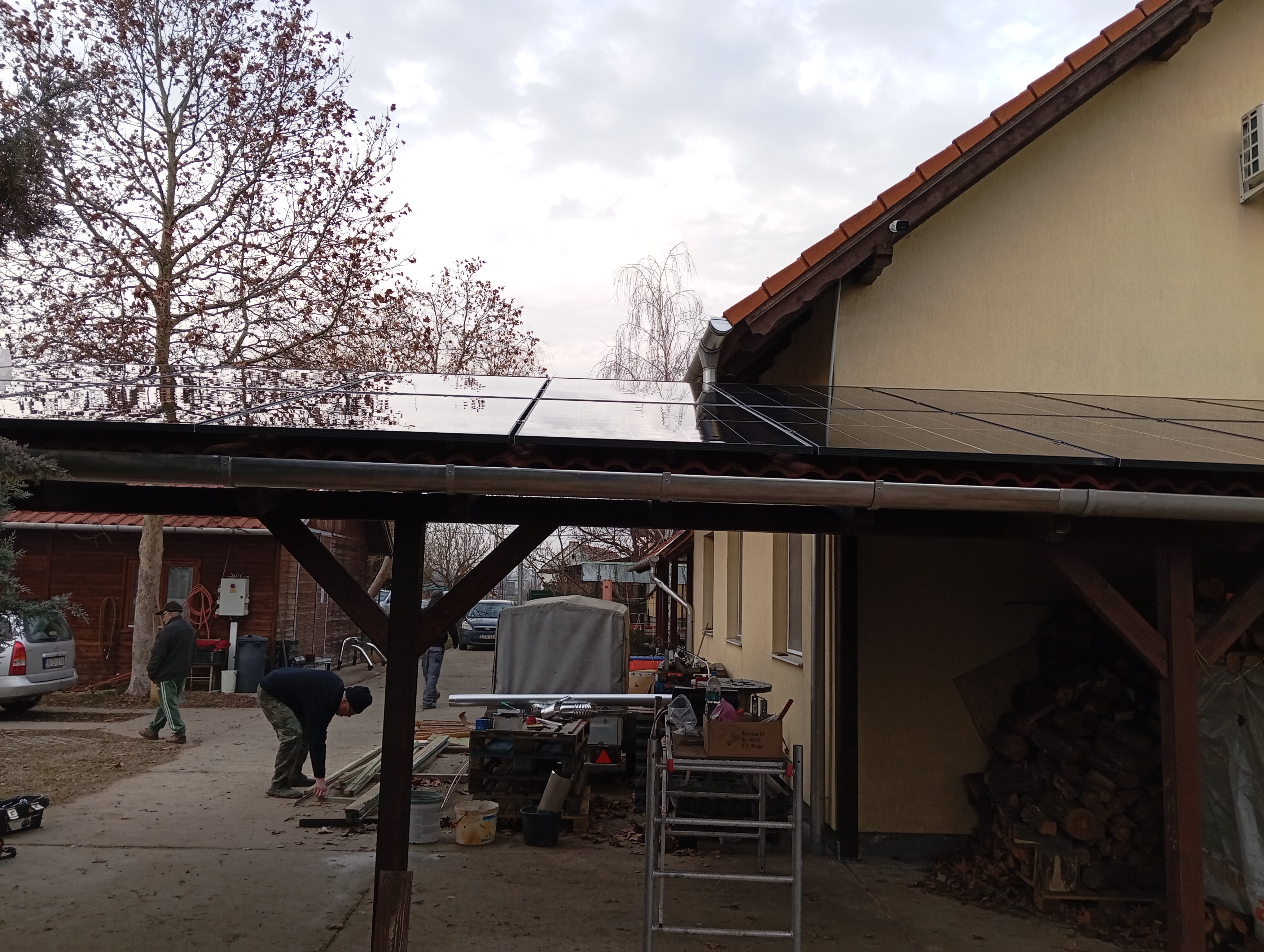 Instalacija 10kW trofaznog On-Grid solarnog sistema 2024 godine Instalacija 10kW trofaznog On-Grid solarnog sistema 2024 godine