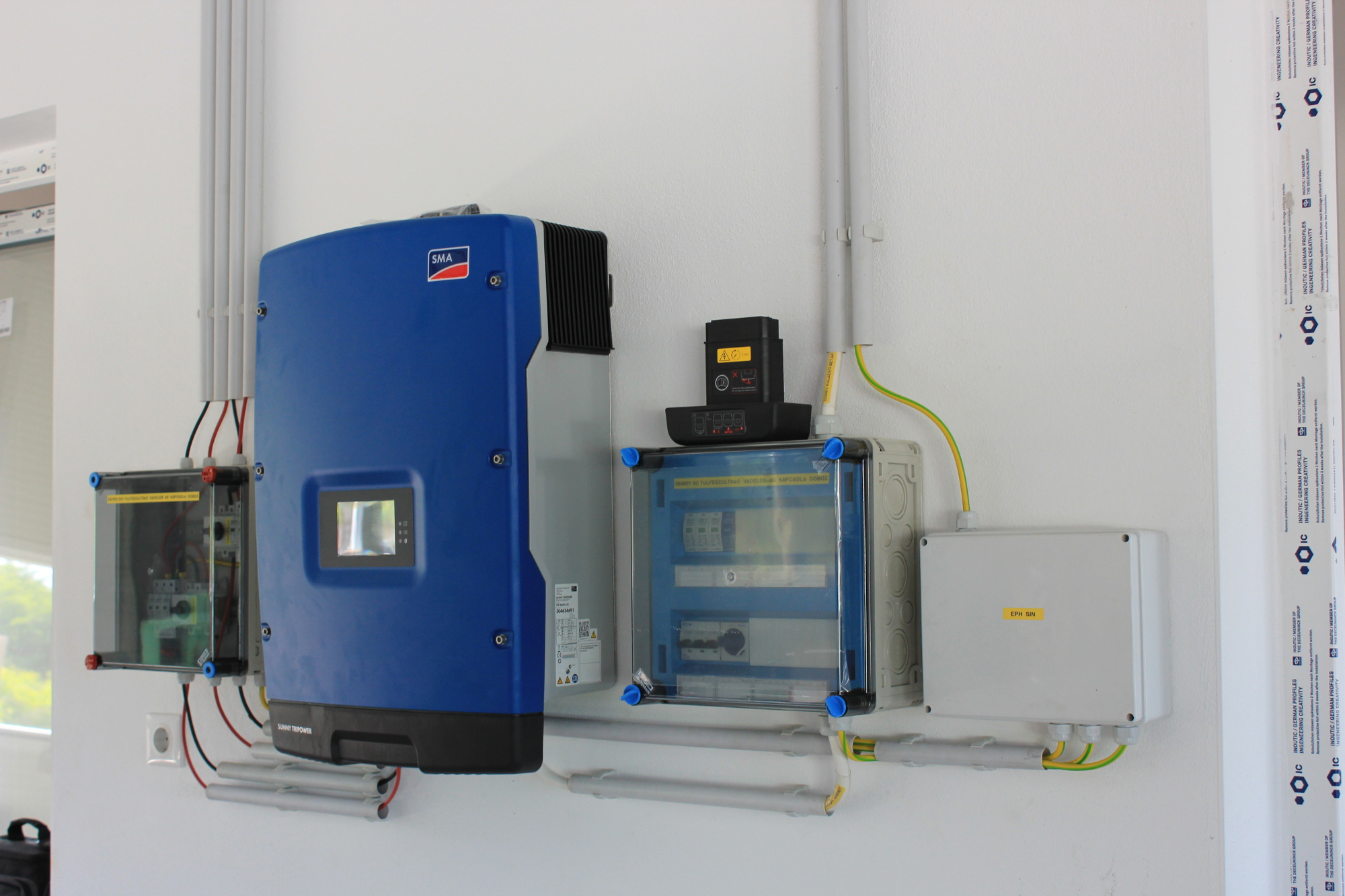 Instalacija 8kW trofaznog On-Grid solarnog sistema 2013 godine